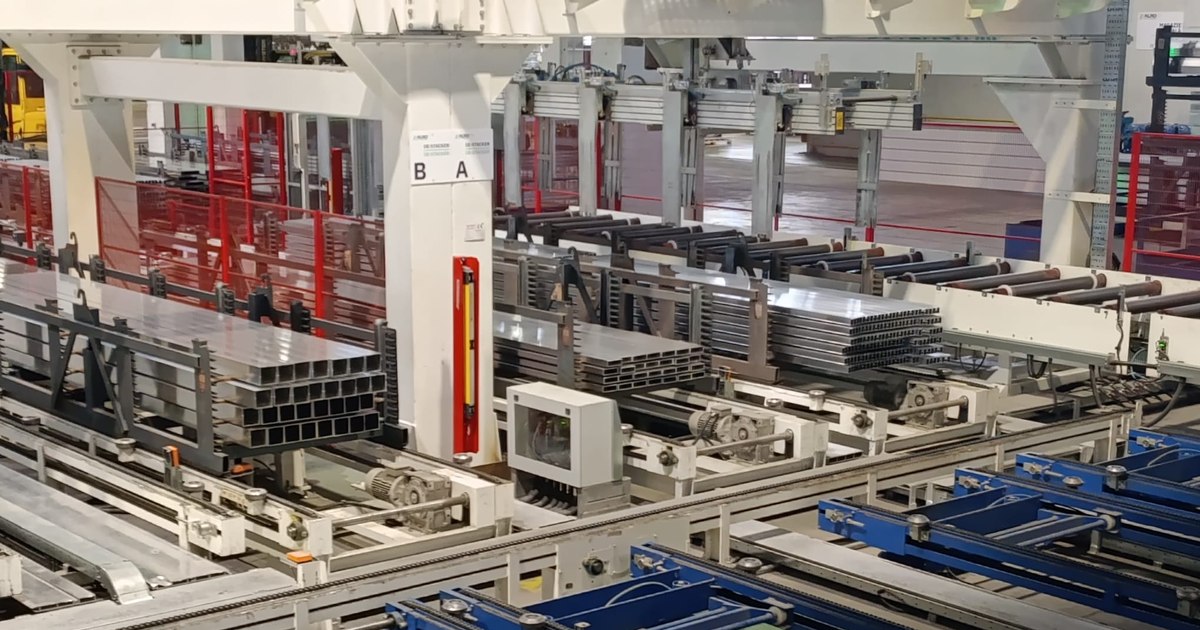 Lipsa personalului calificat schimbă strategia companiilor: de la cozi la angajare la vânătoarea de oameni