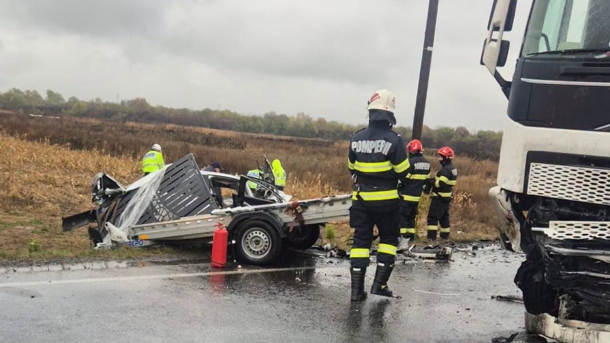 Accident mortal pe DN6: Un tânăr de 28 de ani a murit după ce a lovit un TIR pe contrasens