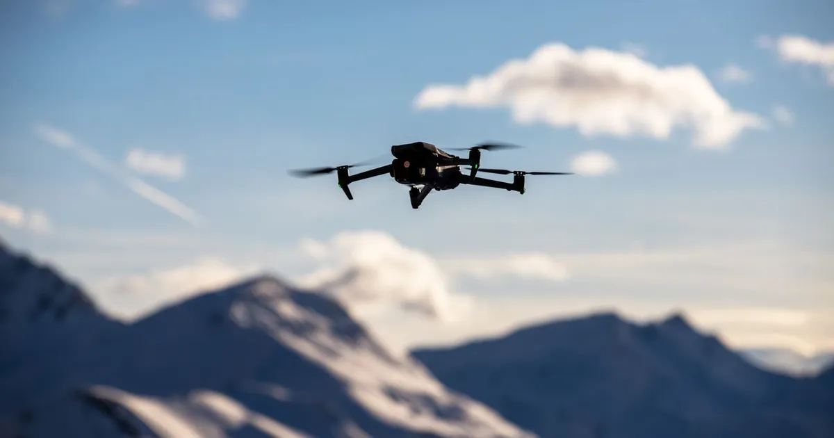 Mesaj RO-Alert emis în județul Suceava după semnalarea unei posibile drone în spațiul aerian