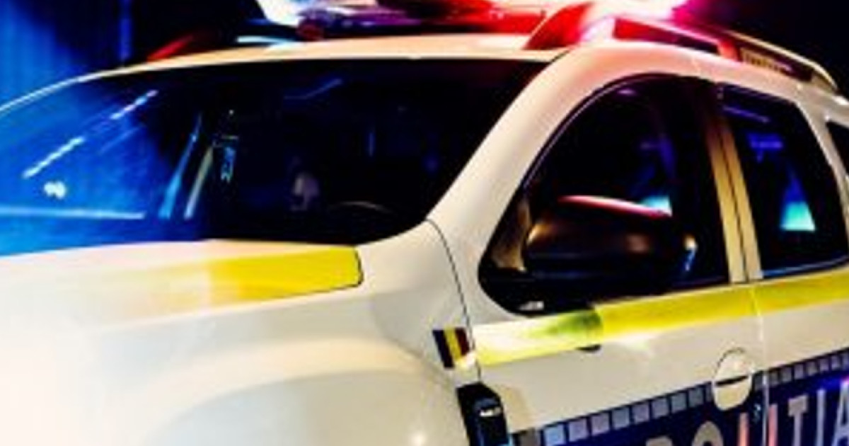 Trei persoane au fost arestate preventiv după ce au fost prinse furând combustibil dintr-un camion
