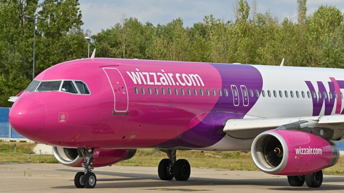 Zbor Wizz Air de la Roma către Constanța, anulat din cauza unei defecțiuni tehnice la o fereastră