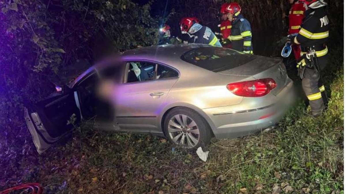 Accidente grave în Prahova și Sibiu: un tânăr de 19 ani a murit, mai multe persoane au fost rănite