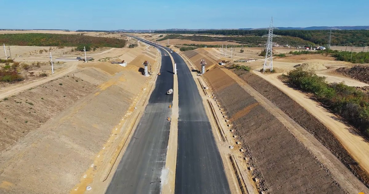 Tronson din Autostrada Transilvania ar putea fi deschis în noiembrie, după 22 de ani de lucrări