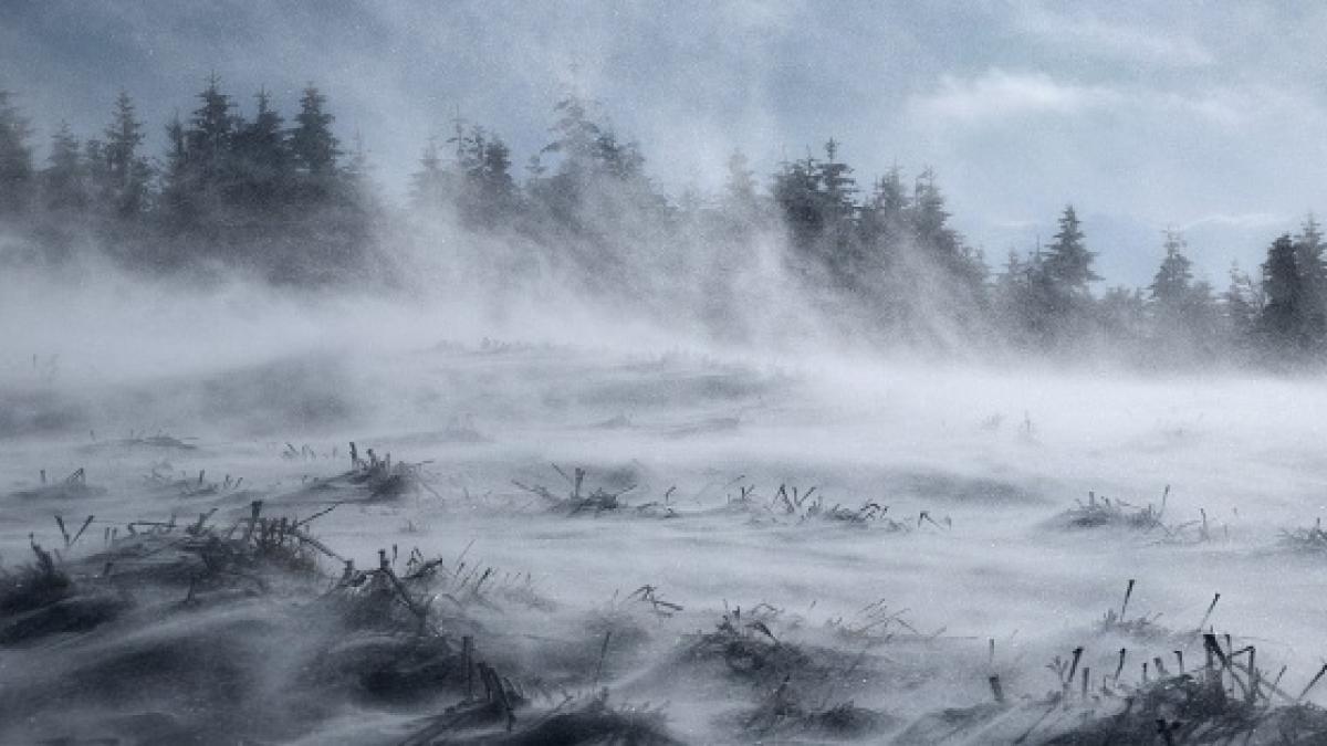 Vremea se schimbă radical în România: temperaturi scăzute, ploi și ninsoare la munte