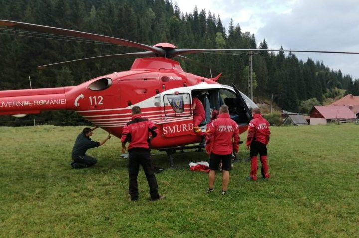 Intervenție de urgență în Munții Făgăraș: Un bărbat a fost evacuat după ce a suferit o fractură