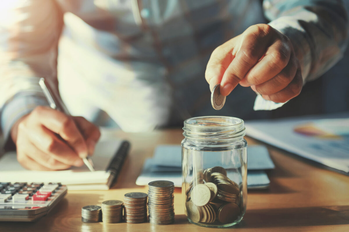 Calitatea vieții în scădere pentru români: presiunea financiară este principalul obstacol