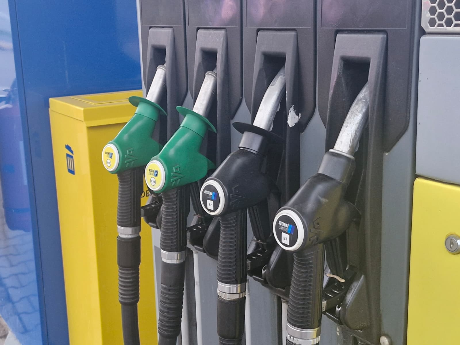 Prețul motorinei crește din nou în benzinării; motorina se apropie de pragul de 11 lei pe litru