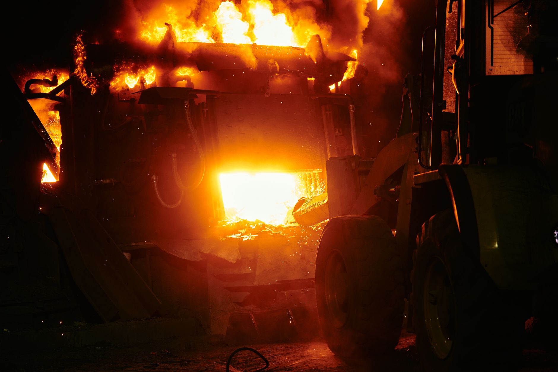 Incendiu puternic la o fabrică de celuloză în Drobeta-Turnu Severin, a fost emis mesaj RO-Alert