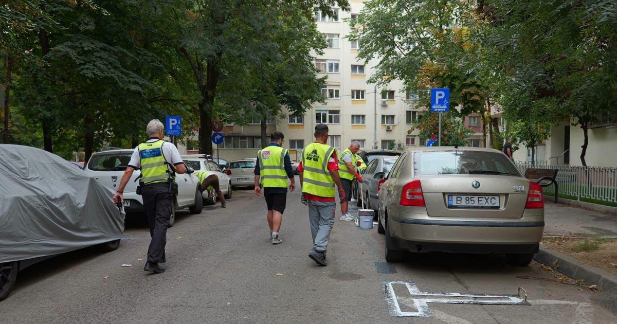 Sectorul 2: 445 de locuri de parcare albastre au fost transformate în locuri de reședință