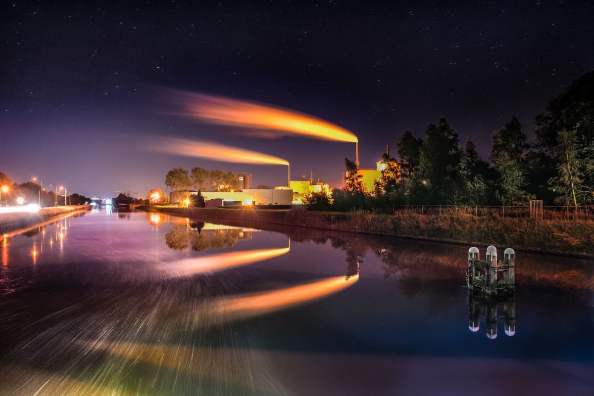 Analiză: Scădere masivă a consumului de gaze din cauza declinului industriei energofage