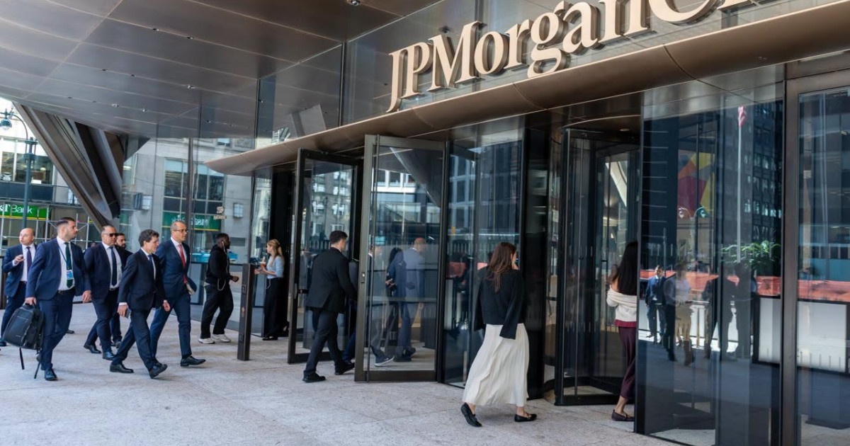 Nicușor Dan s-a întâlnit la sediul JPMorgan pentru a discuta despre deficitul și viitorul economic al României