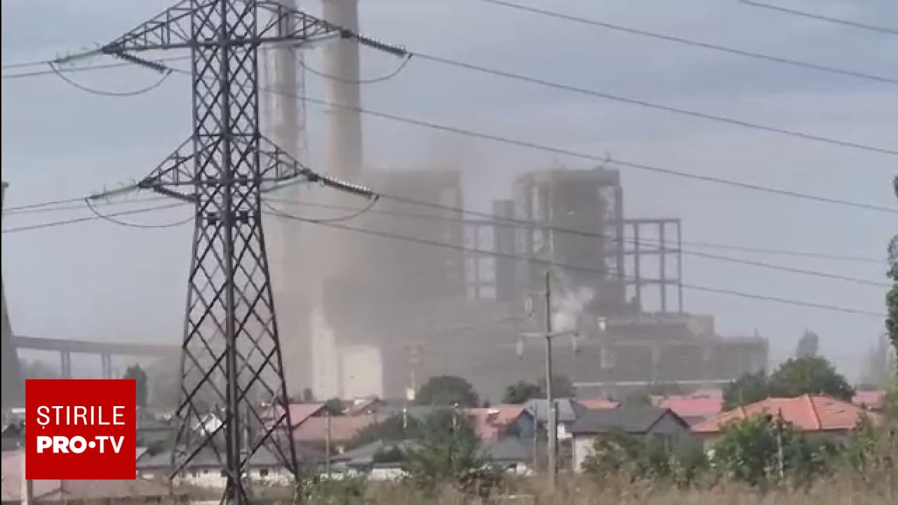 Vântul puternic ridică praful de la termocentralele din Oltenia, afectând locuințele și sănătatea localnicilor