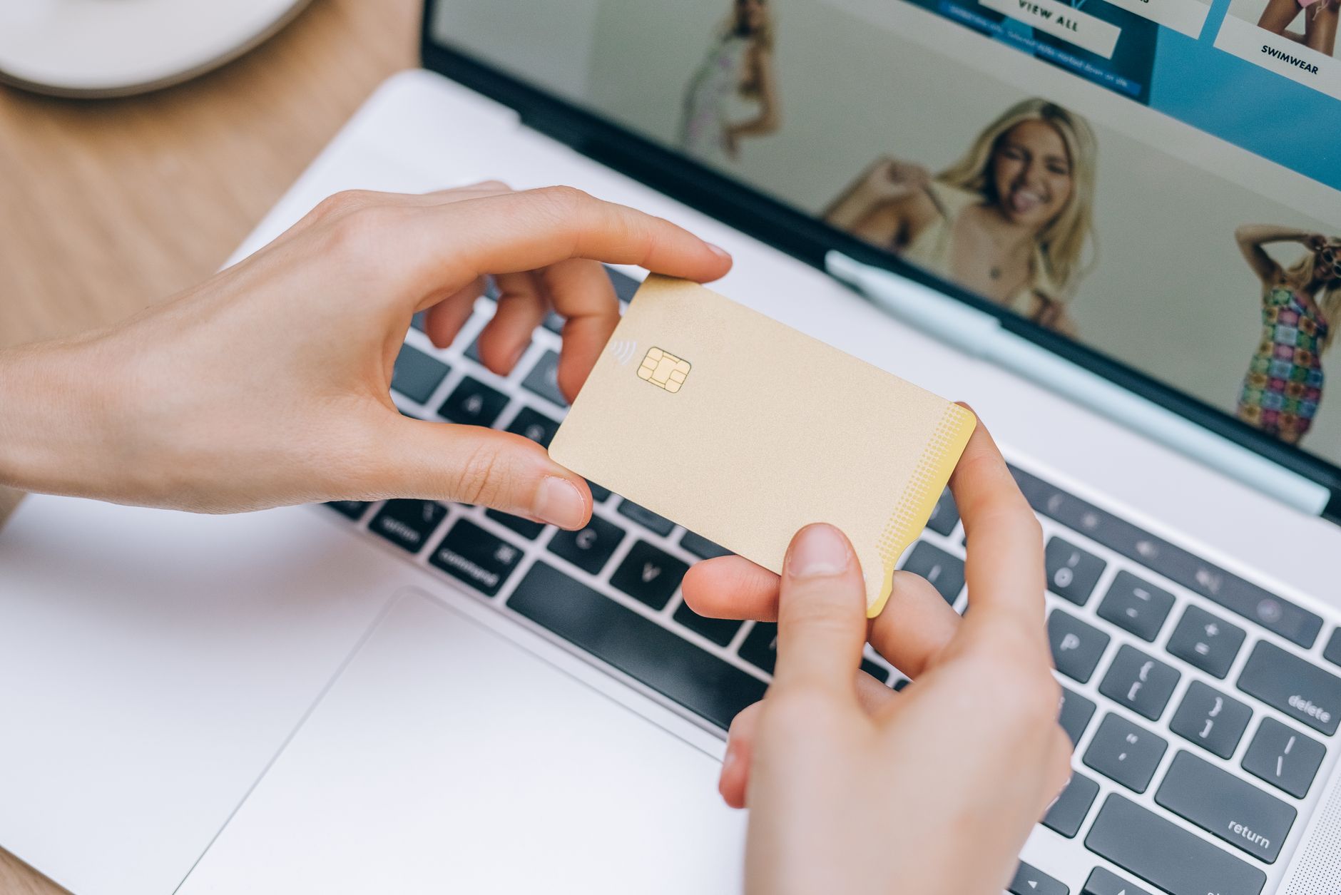 Piața de e-commerce din România depășește 12 miliarde de euro și depășește Austria