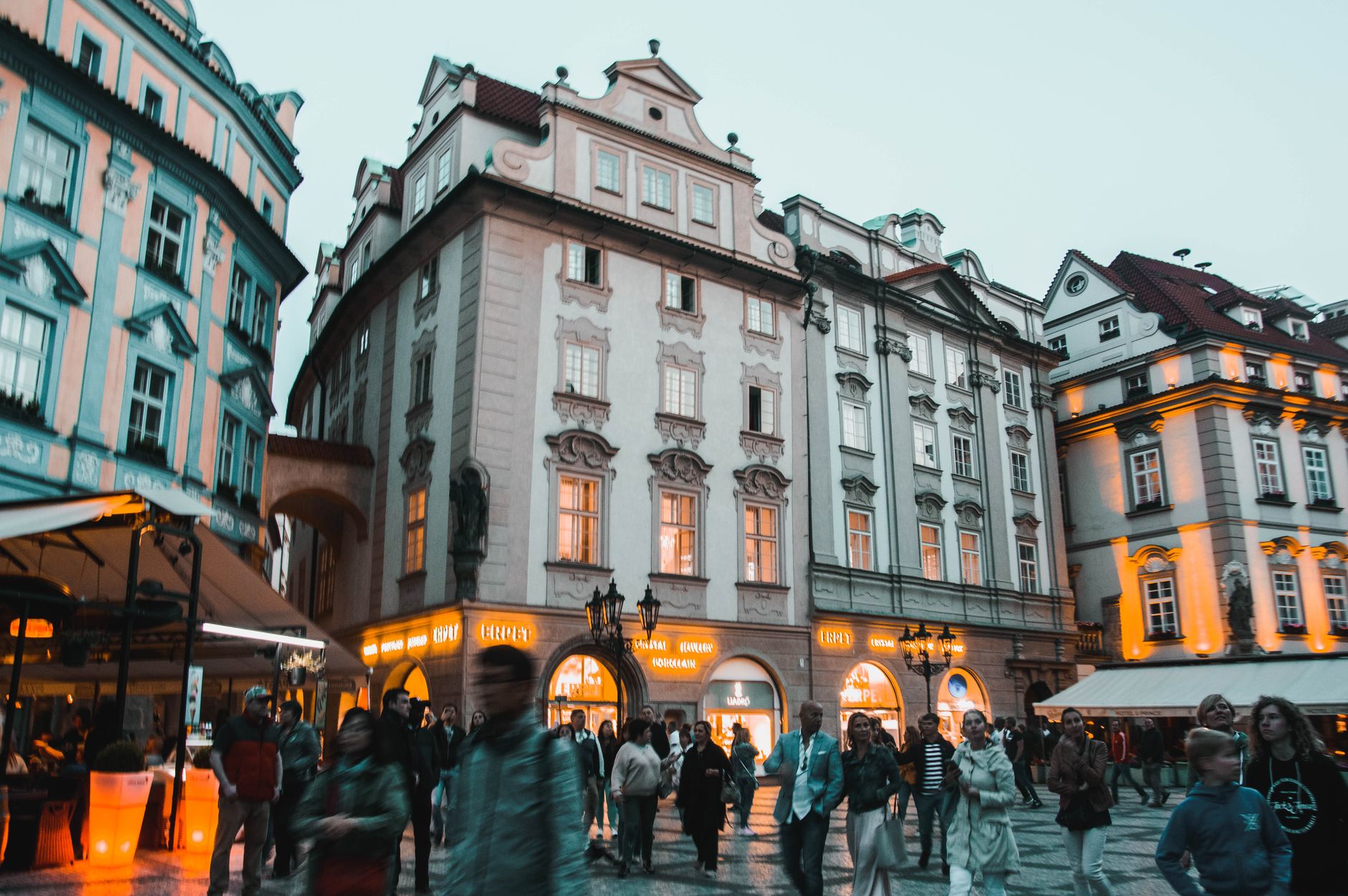 Se schimbă modul în care românii își aleg vacanțele: preferințele se mută spre experiențe și city break-uri