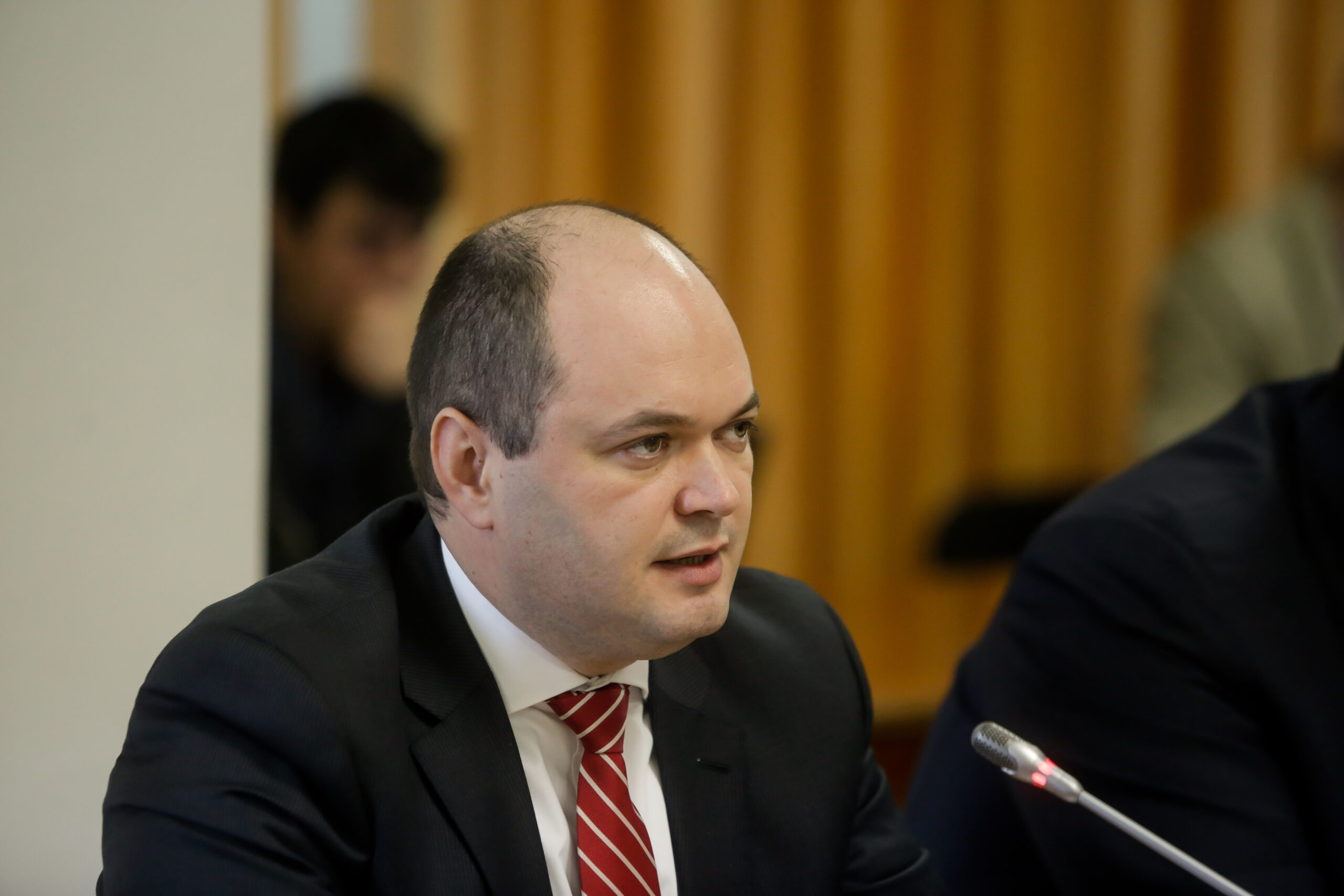 Ionuț Dumitru: Cifrele bugetare nu justifică o retrogradare a ratingului României în categoria junk