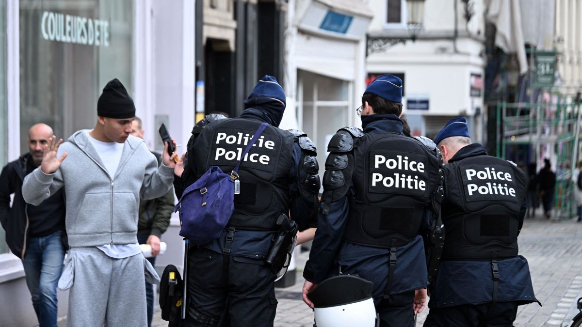 Un român este trimis în fața juriului în Belgia pentru uciderea unei foste campioane la scrimă
