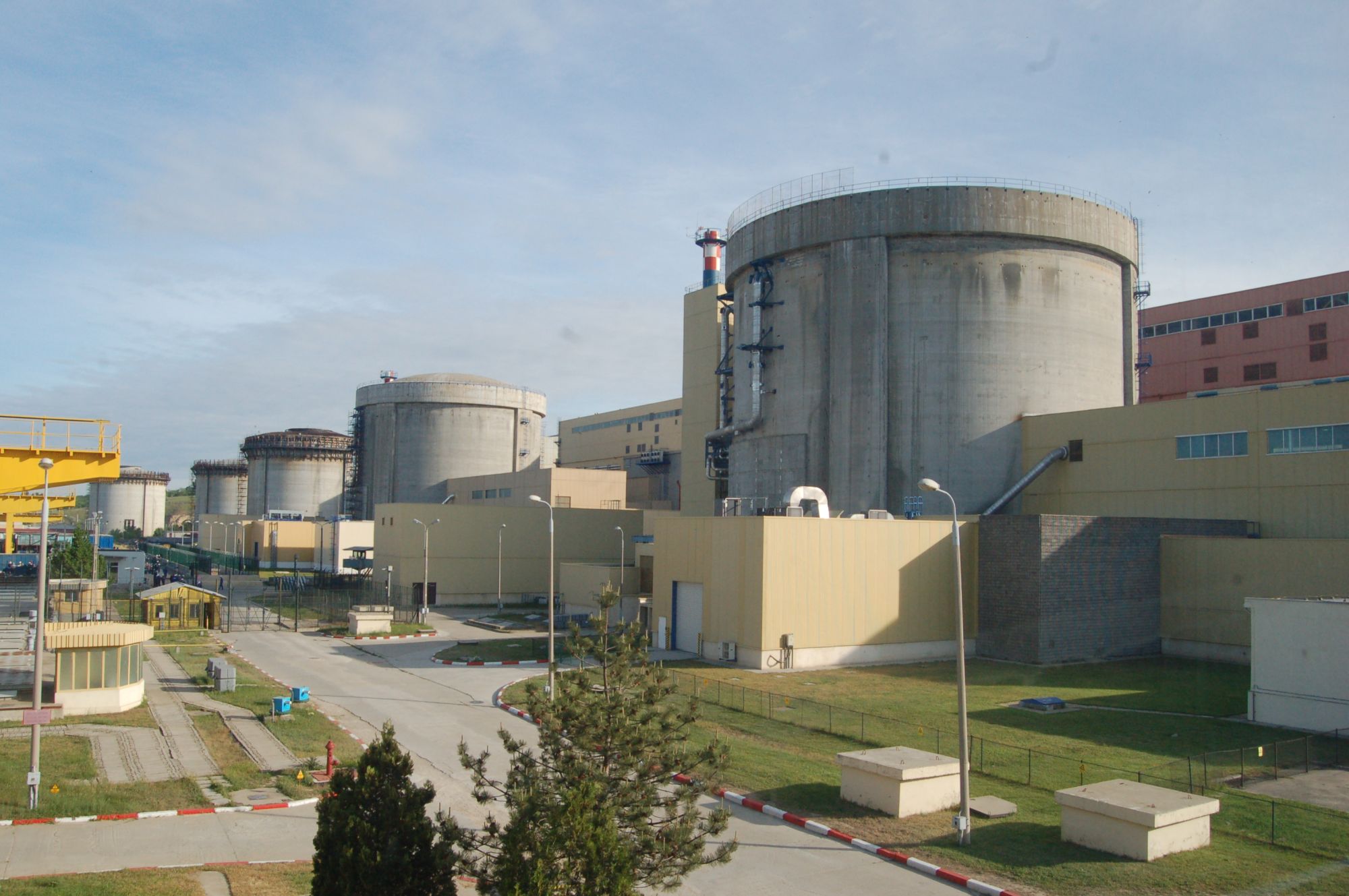 Ministerul Energiei nu știe când vor fi repornite reactoarele de la Cernavodă