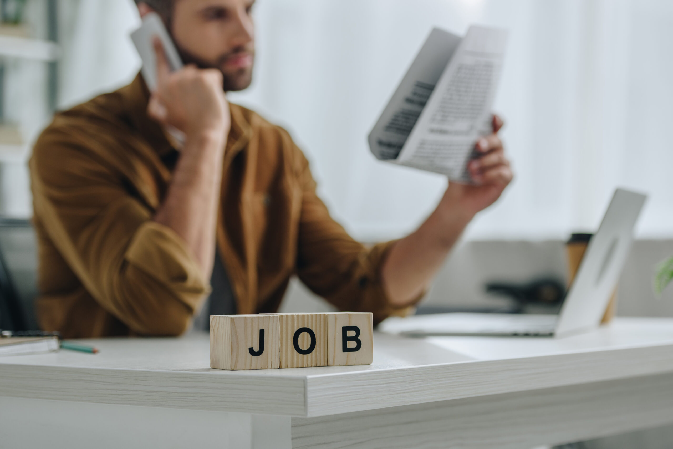 Viitorul muncii în România: Românii preferă flexibilitatea și veniturile suplimentare în locul programului fix