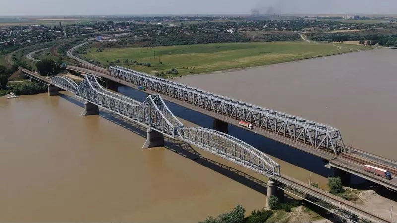 Modificări majore la taxarea rutieră: dispare taxa de pod de la Fetești și vine sistemul TollRo