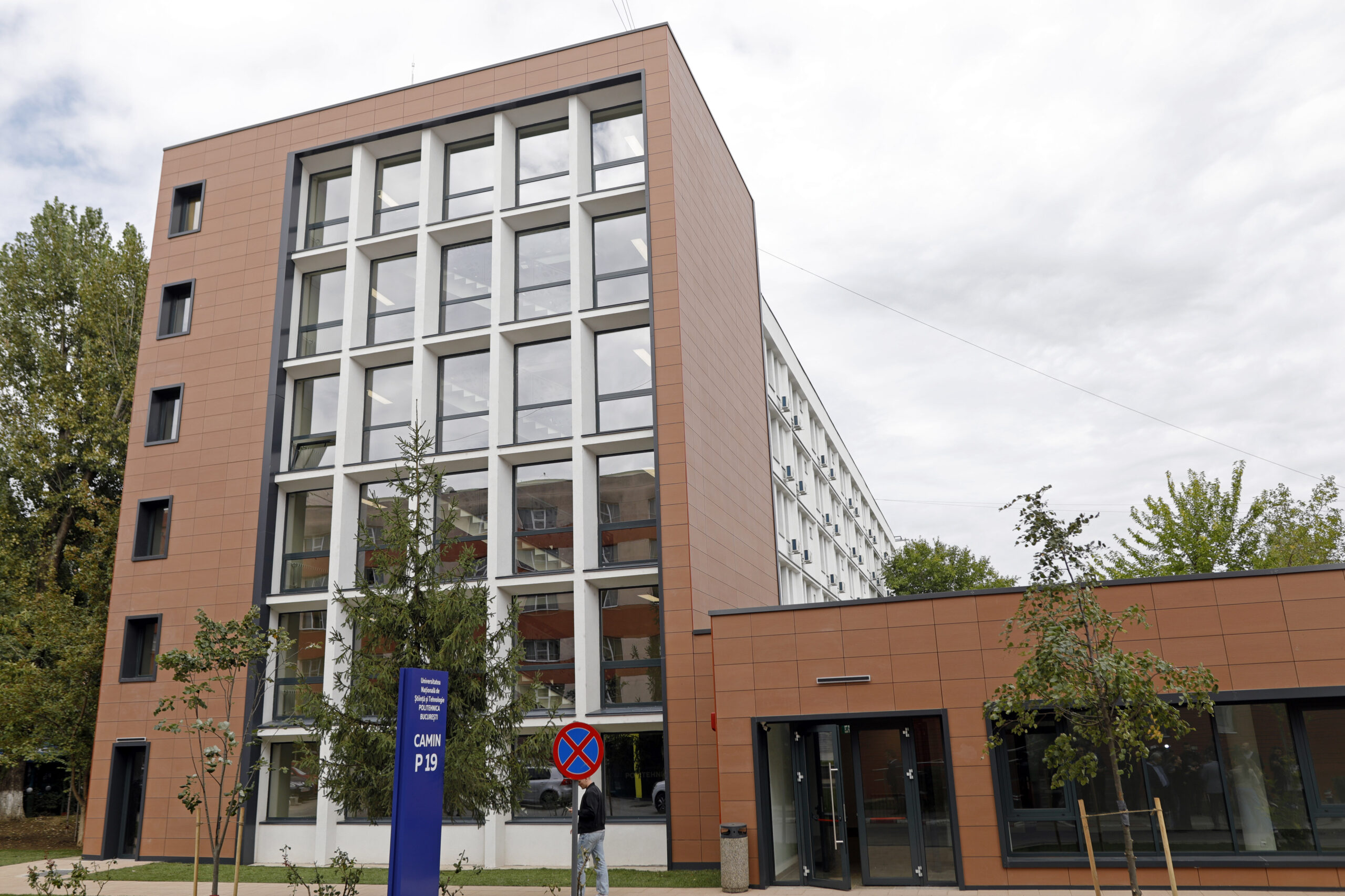 Costuri de cazare pentru studenții din provincie în București: între căminele de stat și chirie