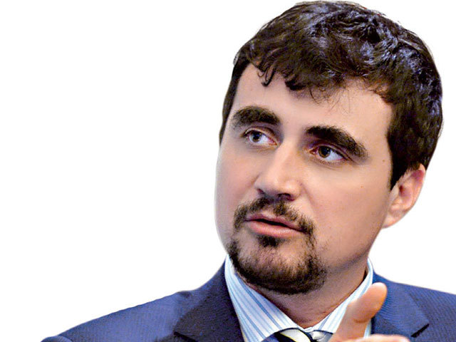 Analiză economică: Importul și consumul fragmentează economia României în detrimentul producției