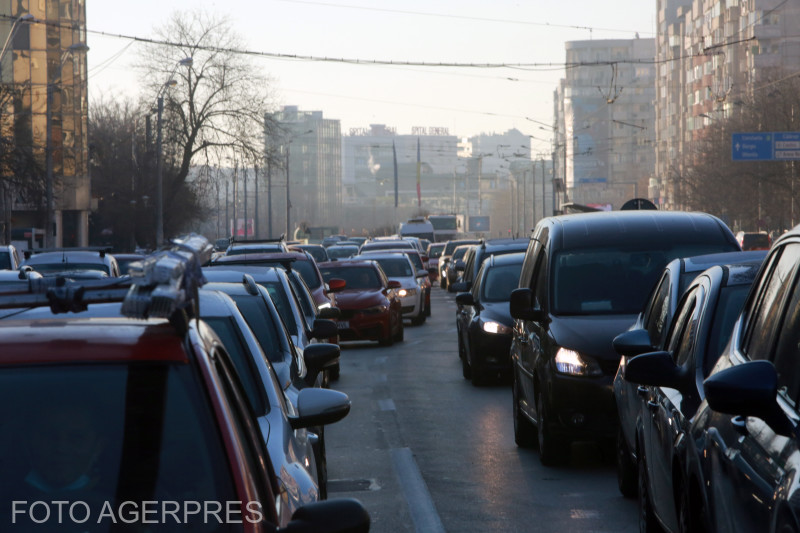 Restricții de trafic pentru autovehiculele de marfă și curierat în București, propuse de CUG