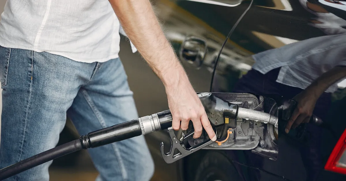Prețurile la benzină și motorină au atins noi recorduri în România