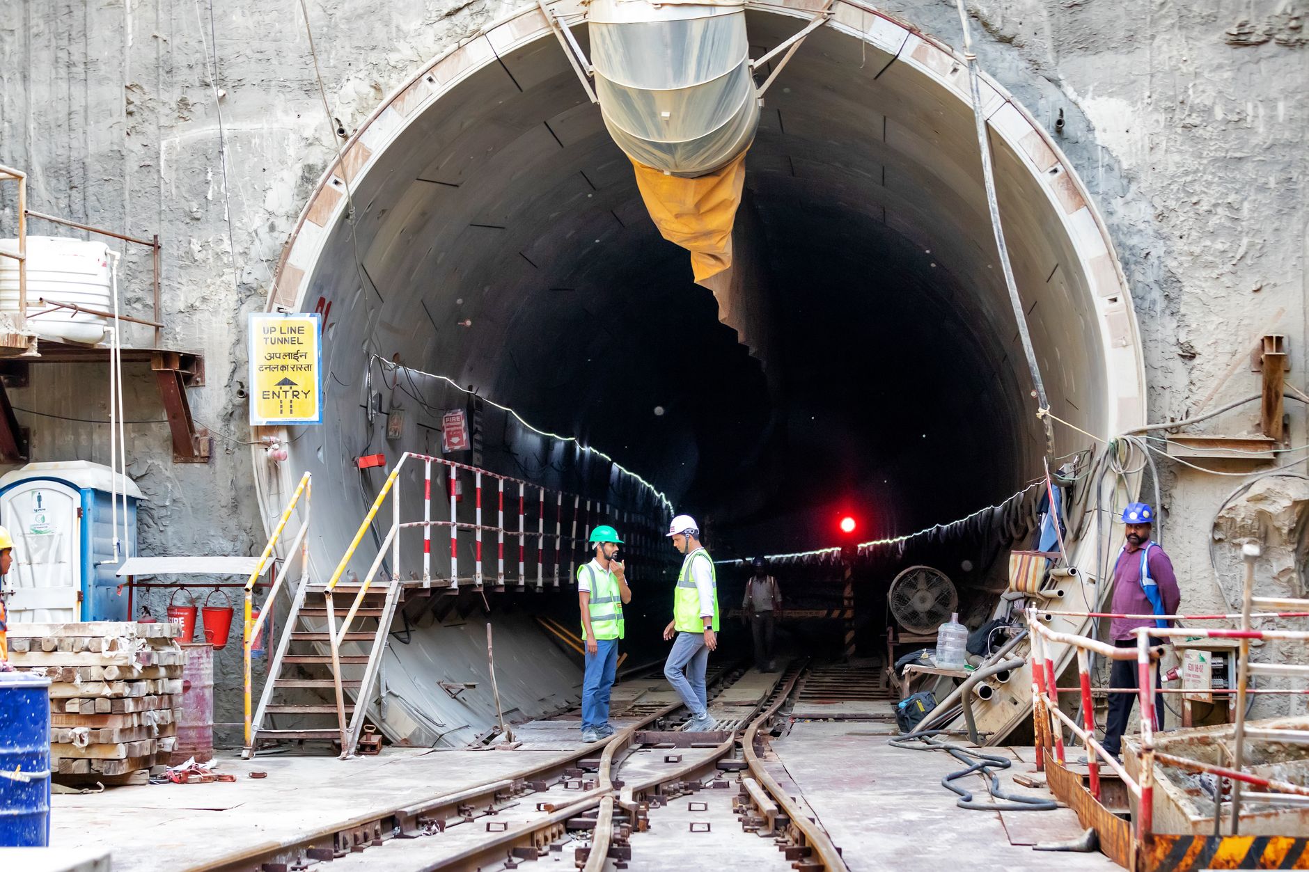 Stadiul lucrărilor la autostrada A1 Sibiu – Pitești: Progrese la tunelurile Balota și Robești