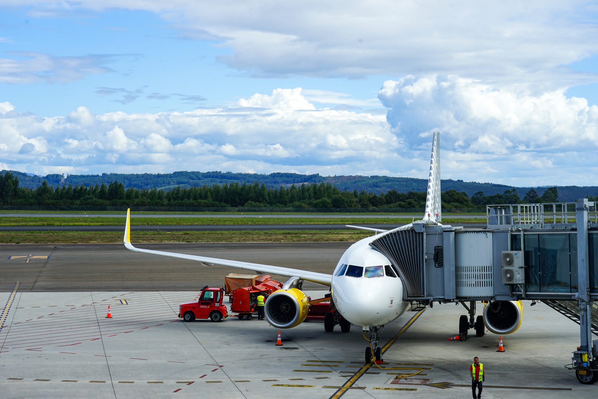 Privatizarea TAROM și listarea la Bursă a Portului Constanța sunt incluse în Programul de Guvernare al lui Siegfried Mureșan
