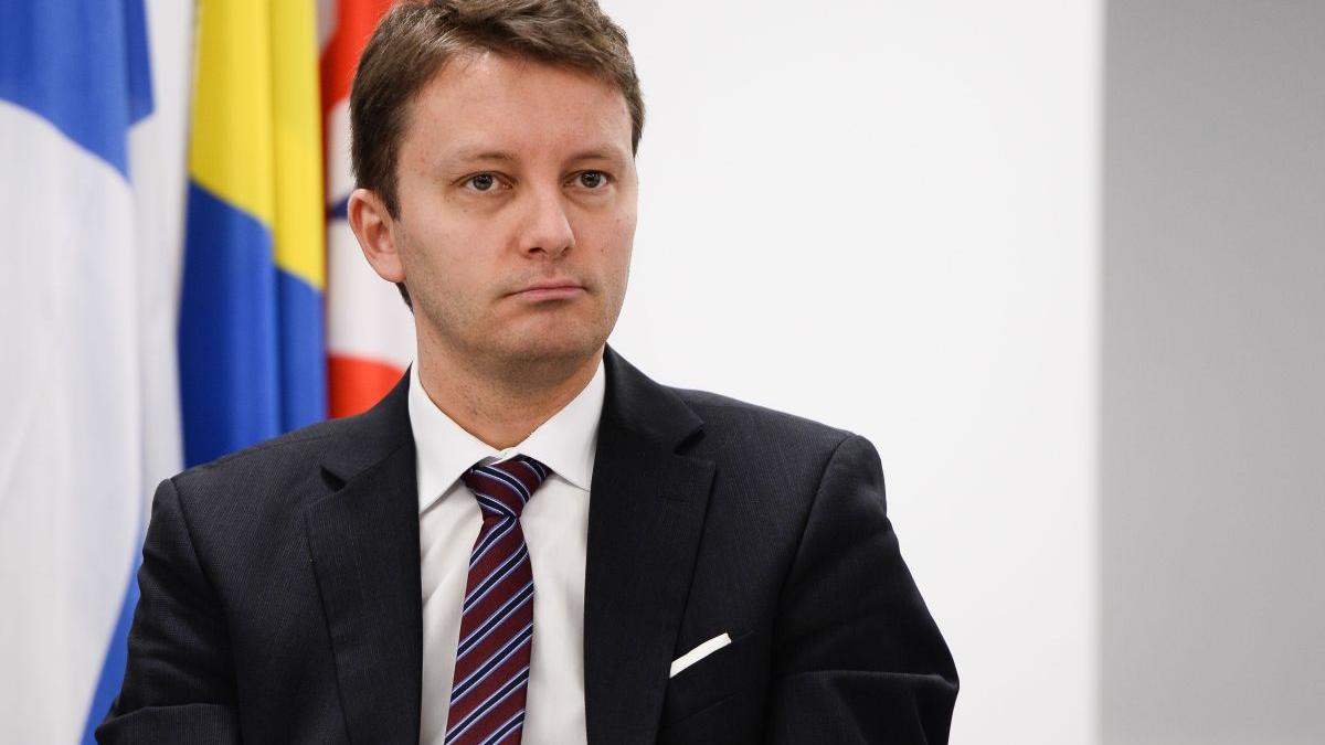 Siegfried Mureșan a oferit cifre aproximative pentru salariul și pensia minimă după mai multe întrebări