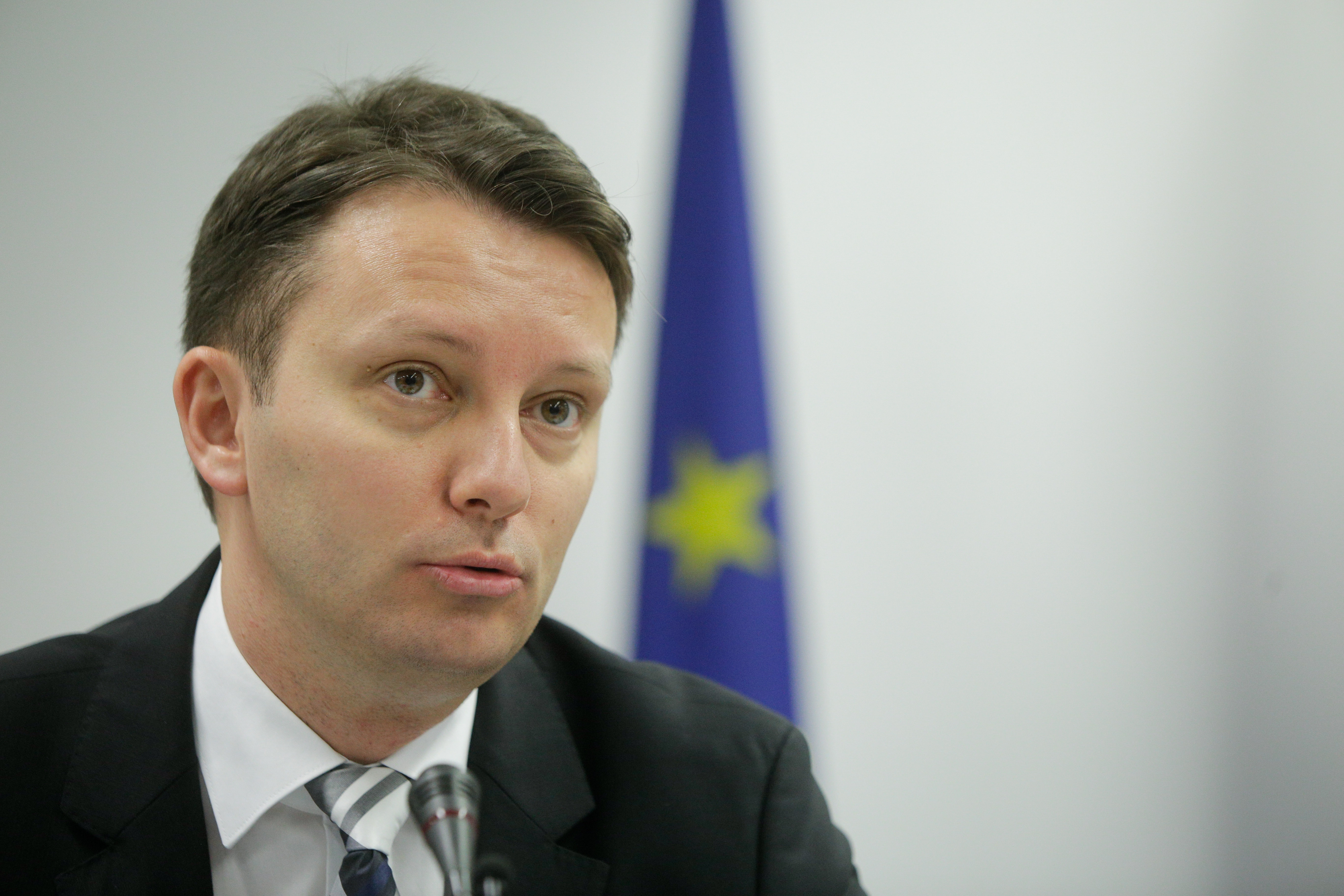 Companiile de stat cu pierderi consecutive ar putea fi scoase din portofoliul Guvernului