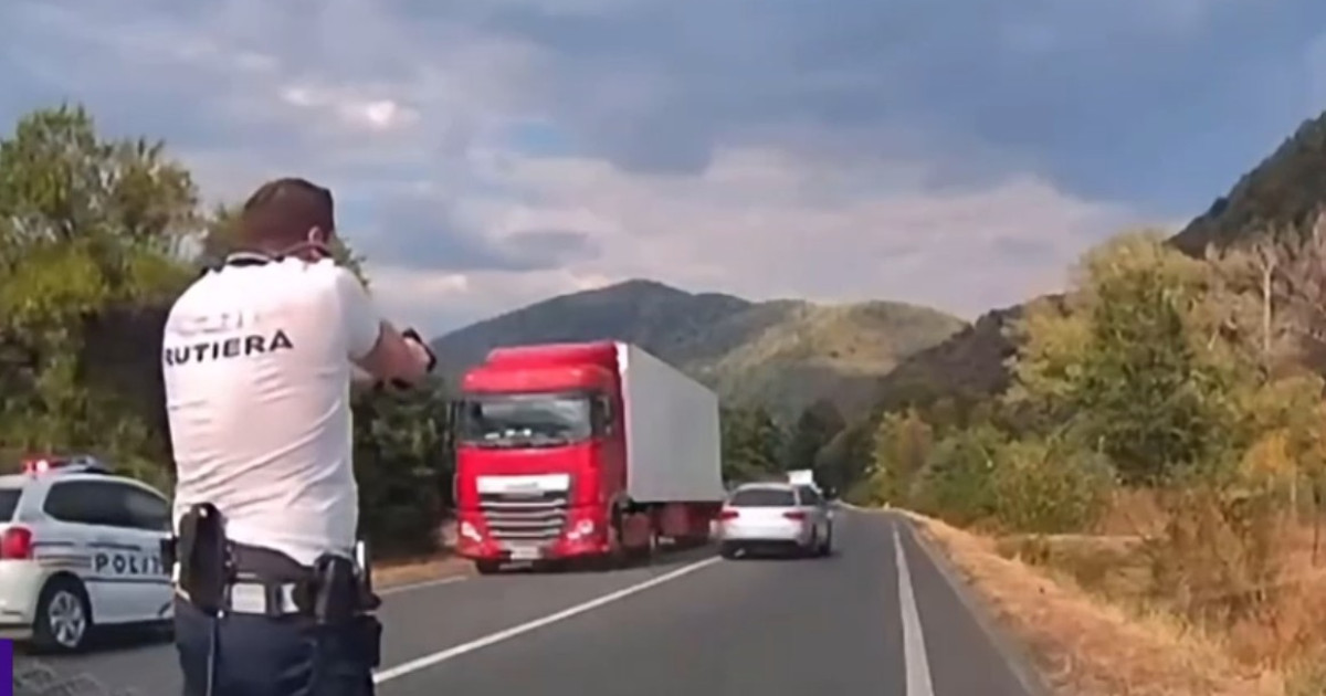 Urmărire spectaculoasă în Caraș-Severin: Șofer cu un mandat de arestare a fost oprit cu focuri de armă