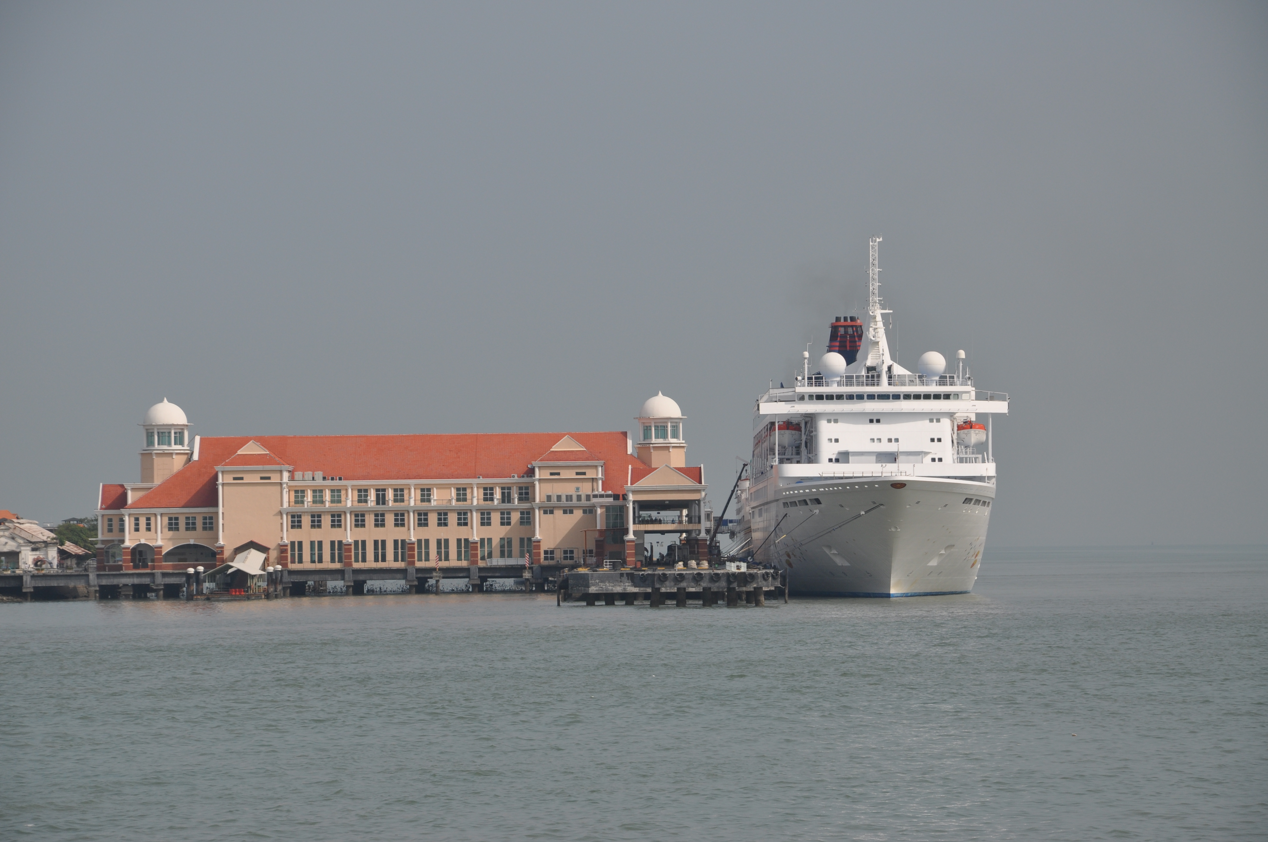 Startupul CLICKnCRUISE își lansează oficial operațiunile în România, cu obiective de miliarde de euro