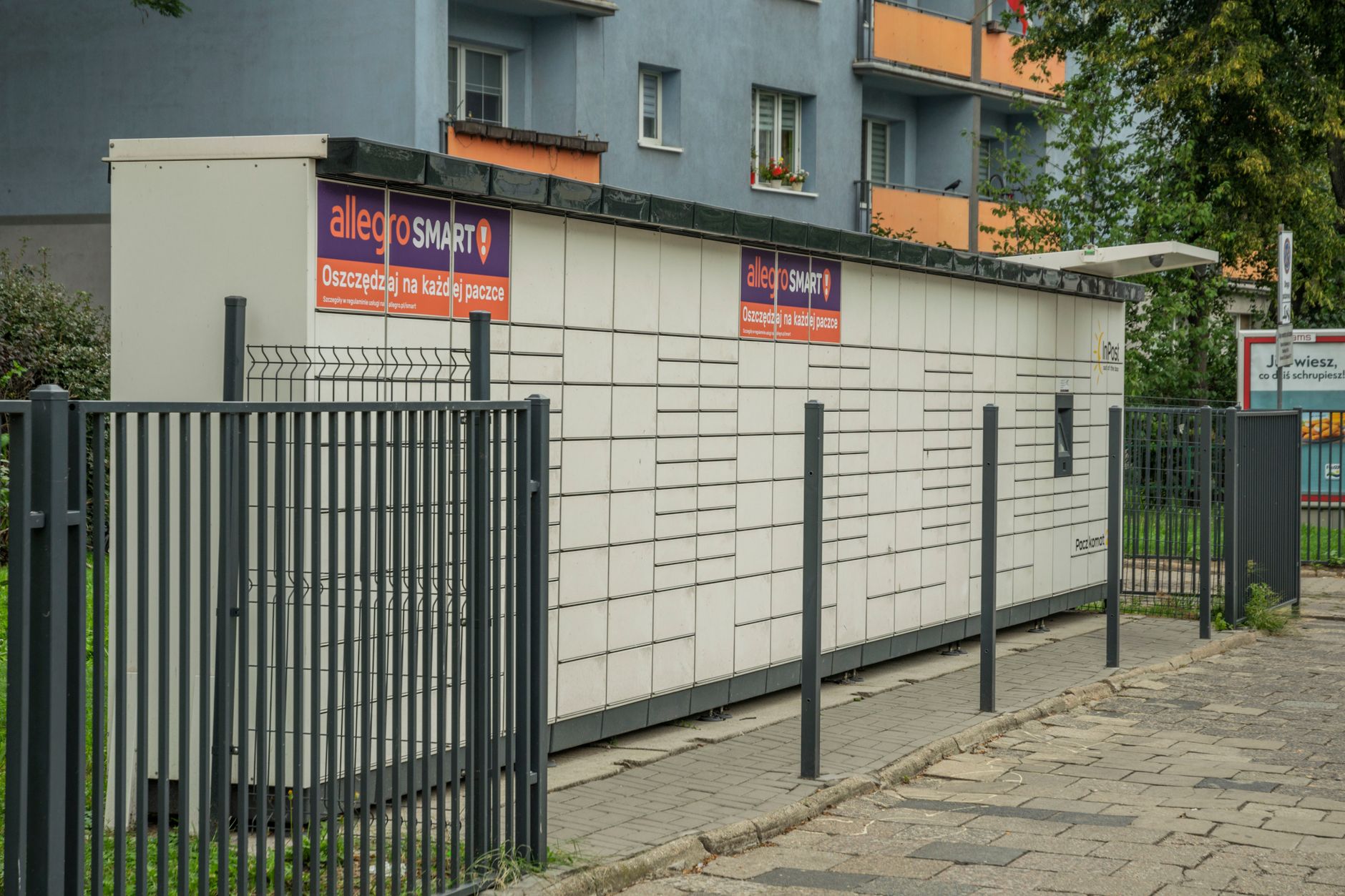 Frauda prin retururi fictive la easybox: un tânăr a încasat peste 16.000 de lei prin comenzi online simulate