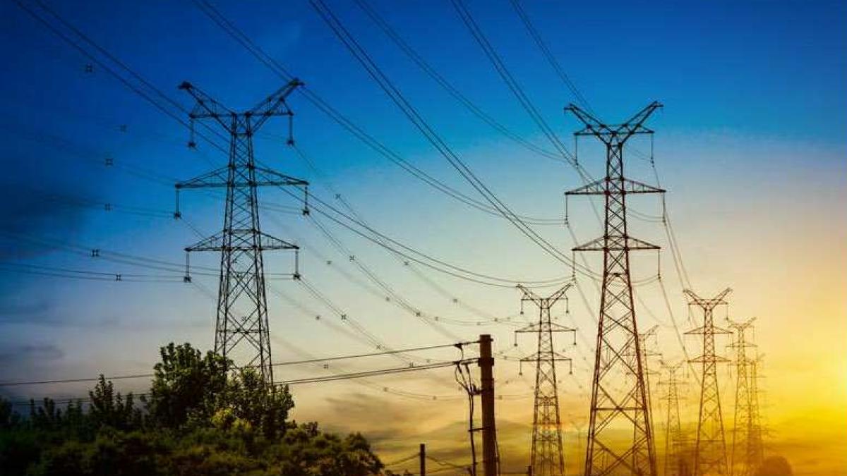 Deficit de energie în România: lipsa capacităților de stocare cauzează probleme seara