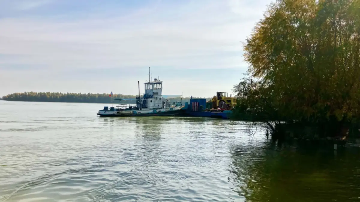 Fragmente de dronă descoperite pe un teren arabil în Insula Mare a Brăilei