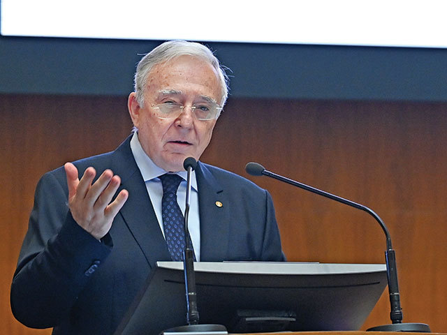 Mugur Isărescu avertizează: Pierderea credibilității României poate afecta economia mai grav decât indicatorii macroeconomici