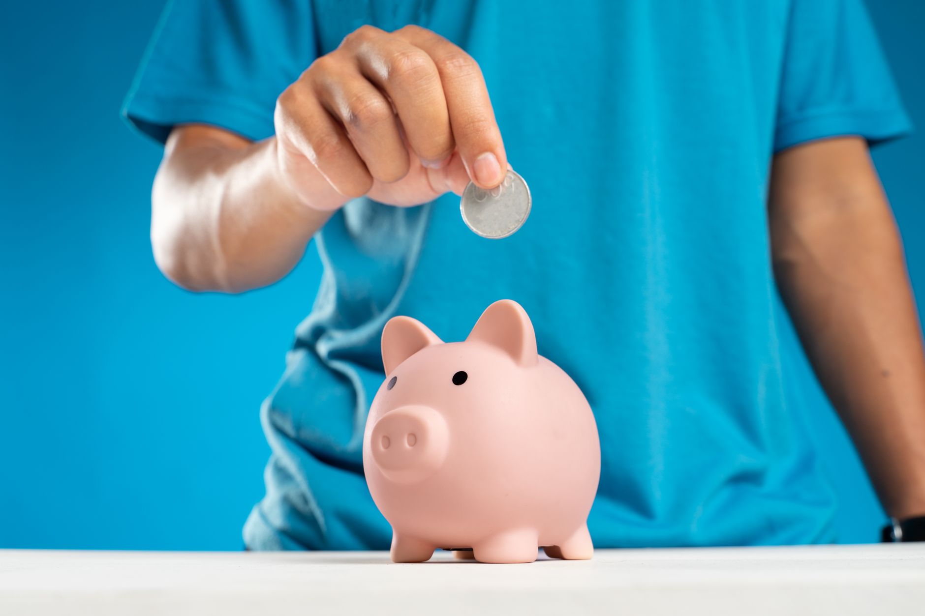 Activele financiare ale românilor au scăzut cu 1,8% în termeni reali în 2025, conform Allianz