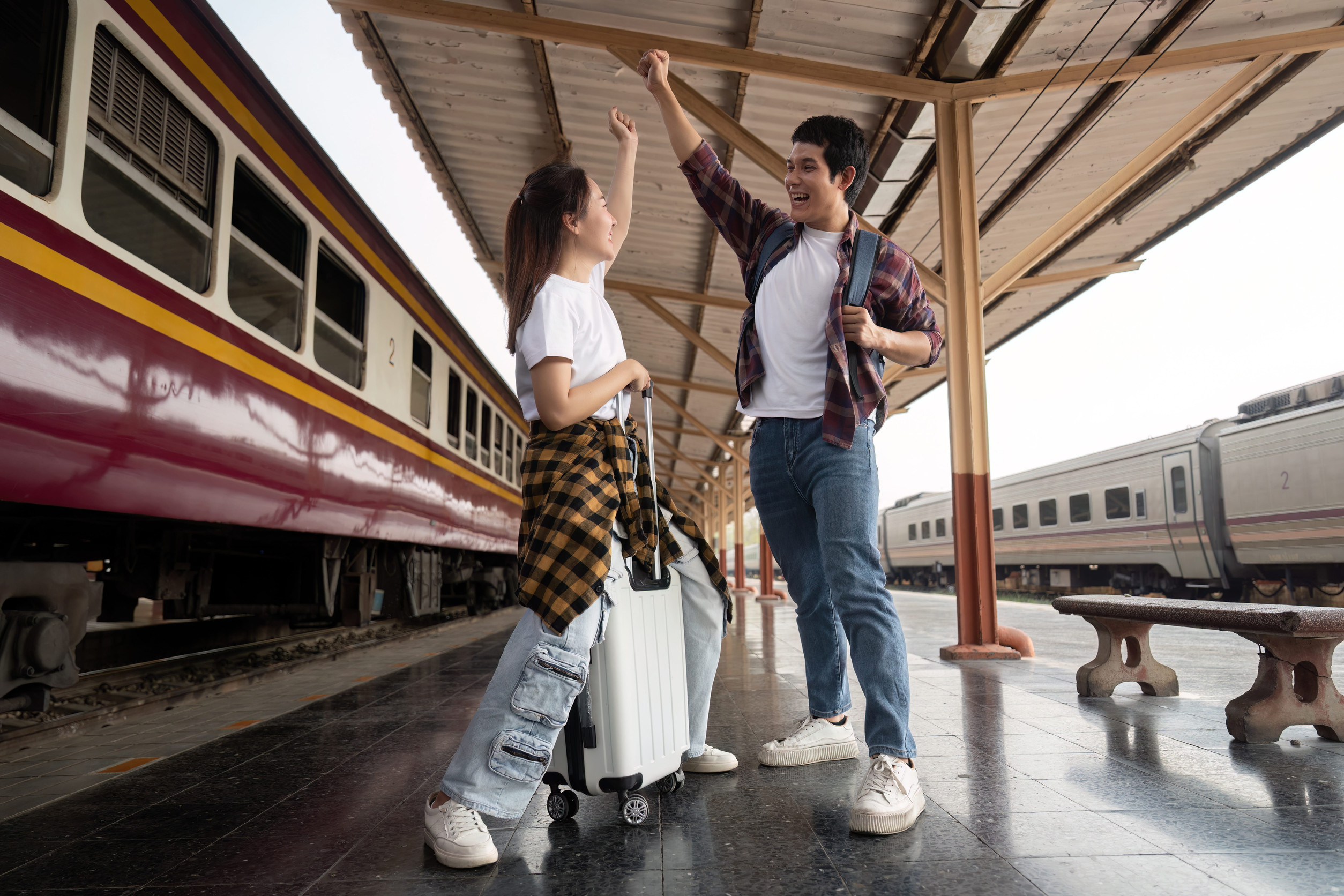 Tinerii din România pot obține permise de călătorie gratuite prin programul DiscoverEU