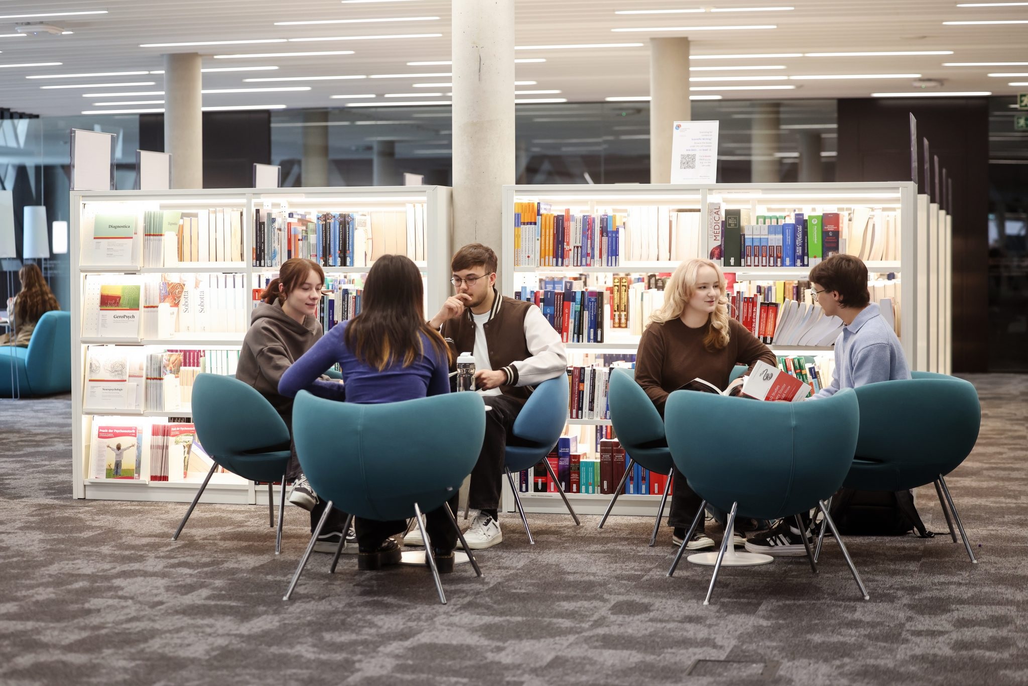 România are o rată NEET de 23% pentru tinerii de 18-24 de ani, mult peste media OCDE