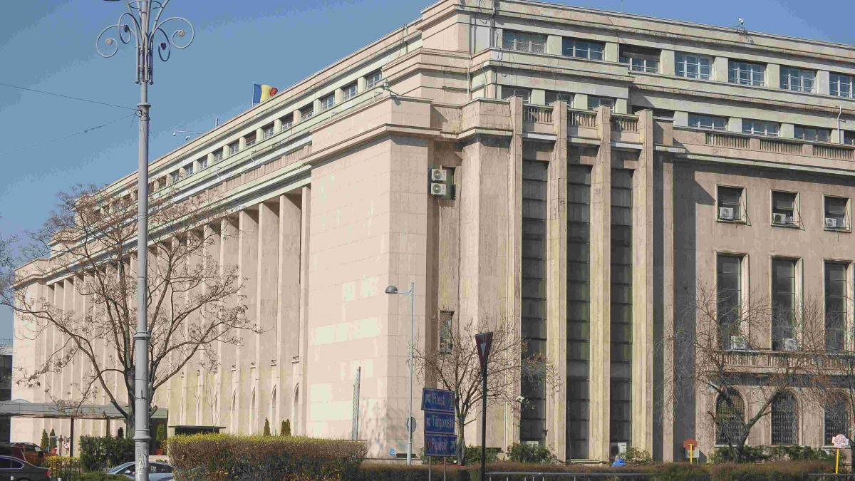 Sindicatul SAALG cere explicații privind reforma salarizării: solicită publicarea calculelor și verificarea datelor
