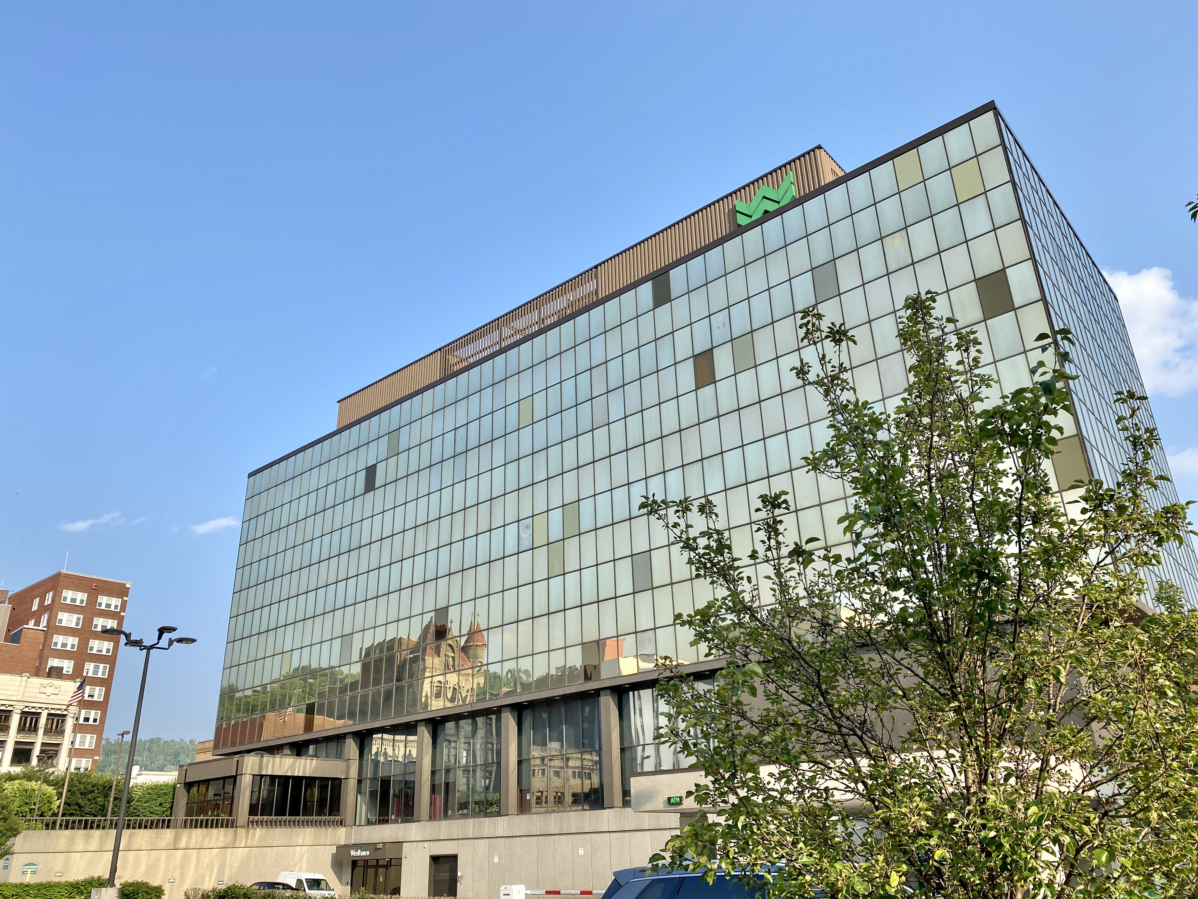 Libra Internet Bank S.A. primește o amendă de peste 45 de milioane de lei de la Consiliul Concurenței