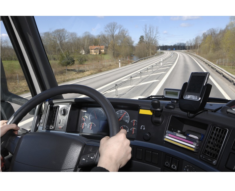 Transportatorii cer amânarea sancțiunilor pentru noul sistem de rovinietă TollRo