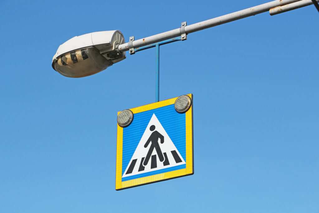 Prima trecere de pietoni inteligentă a fost instalată în București pe Șoseaua Chitilei