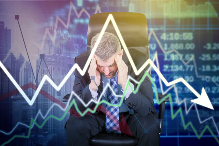 Prognoze economice: Activitate stabilă și inflație în scădere pentru următoarele trei luni