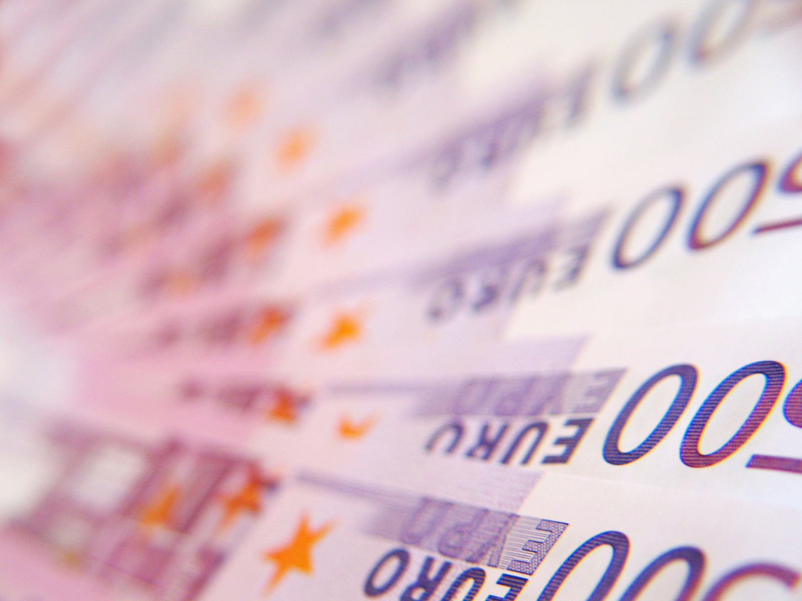 Ministerul Finanțelor va împrumuta 5,8 miliarde de lei de la băncile comerciale în octombrie 2026