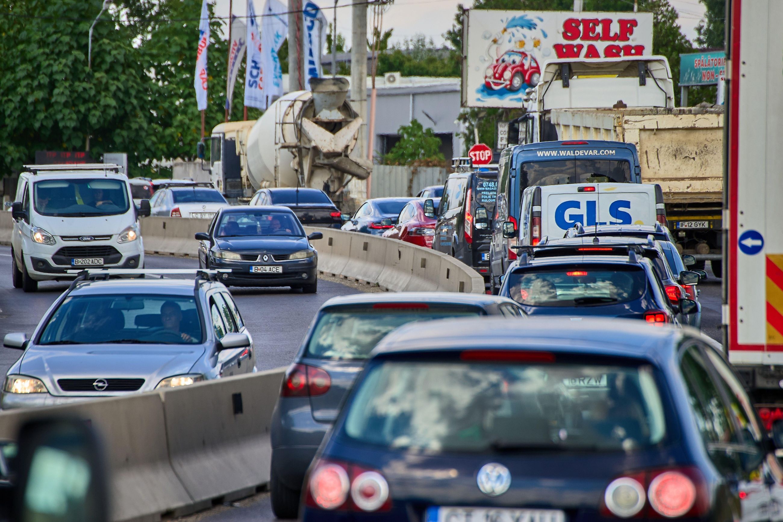 Se schimbă sistemul de taxare rutieră: noile tarife pentru rovinietă și introducerea TollRo