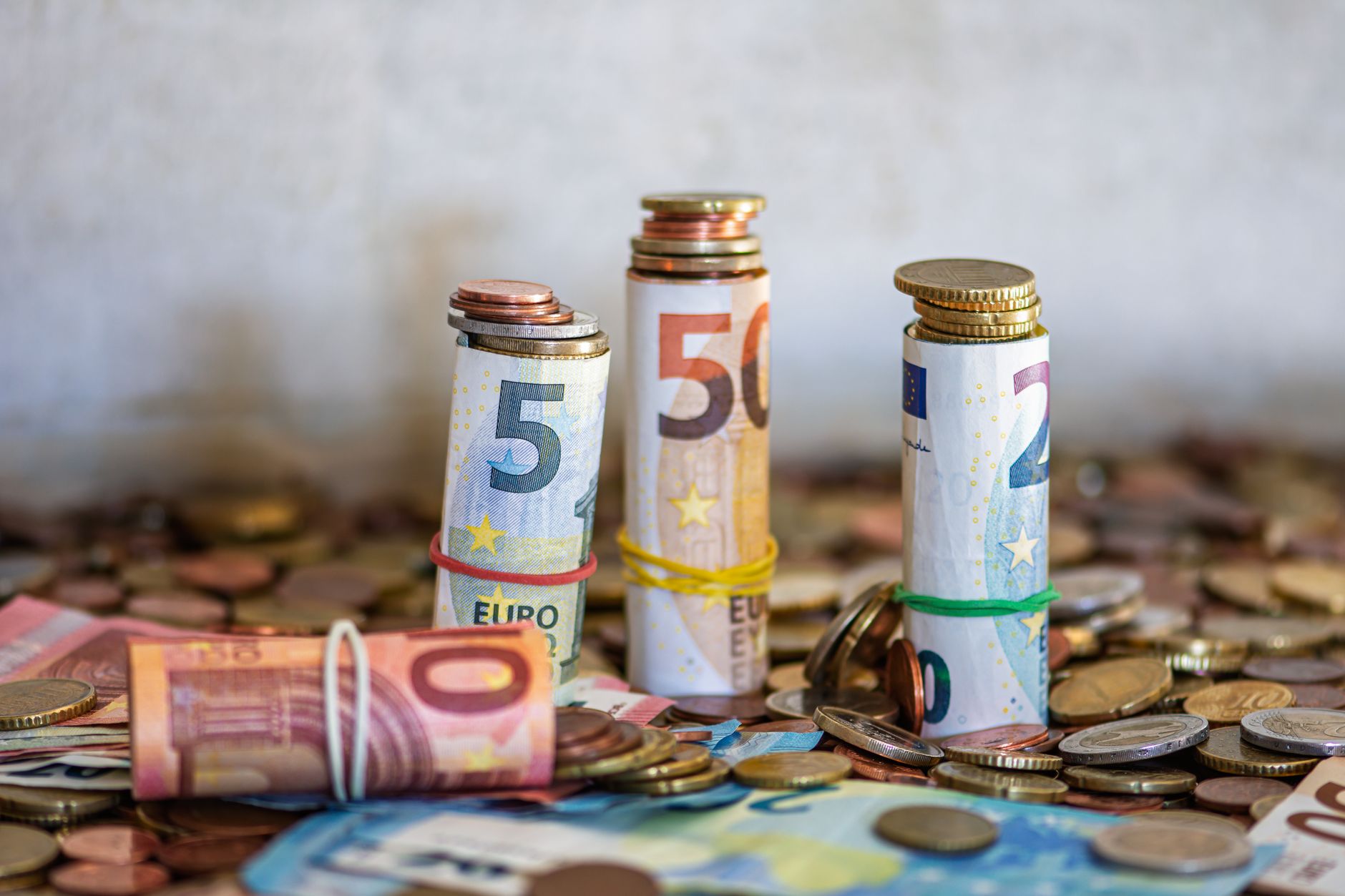 Rezervele internaționale ale României au scăzut cu peste 5 miliarde de euro în septembrie