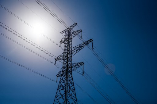 Guvernul prelungește măsuri de siguranță pe piața de energie electrică până la sfârșitul lunii octombrie