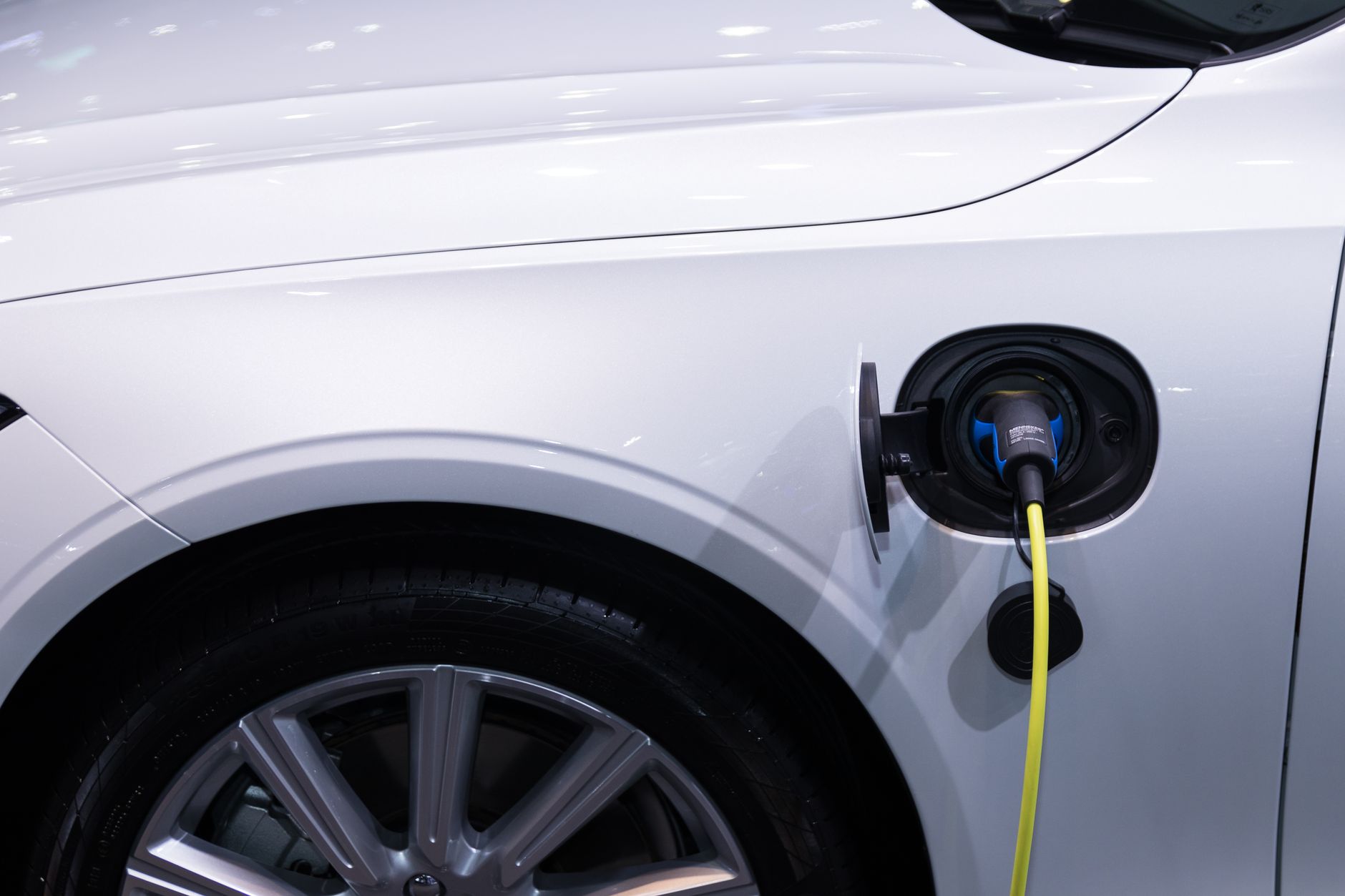 Piața auto din România în scădere în septembrie. BYD a depășit Volkswagen în topul înmatricărilor